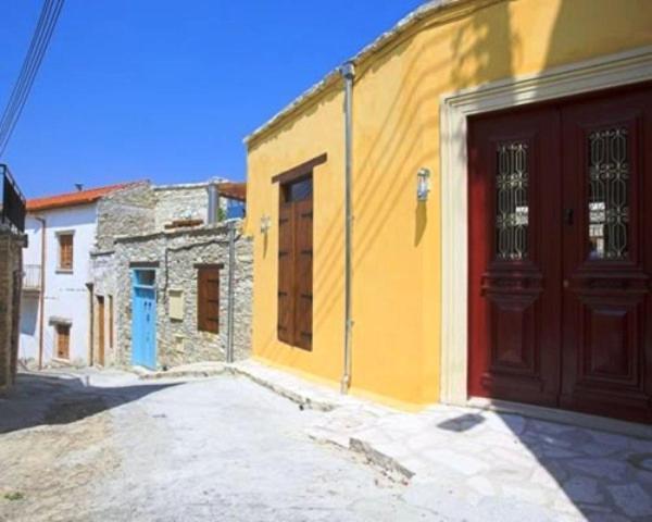 Redblue Door Two Traditional Listed Houses Pano Lefkara Luaran gambar